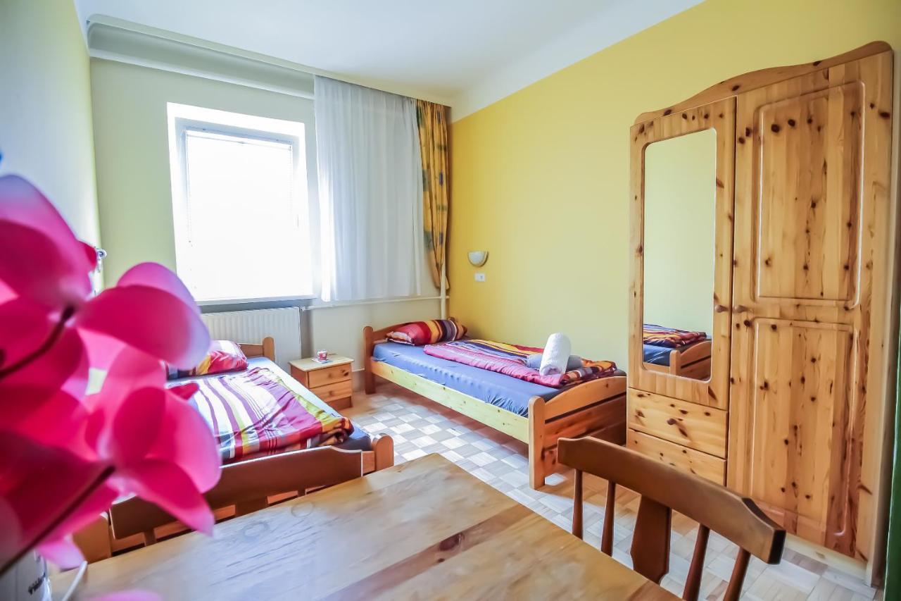 Economic 2Sb Apartment In Lively Area Vienne Extérieur photo