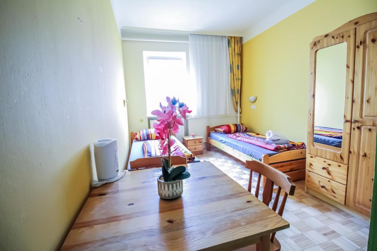 Economic 2Sb Apartment In Lively Area Vienne Extérieur photo